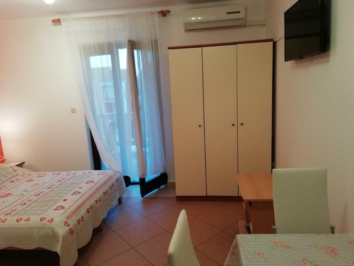 Apartment Plavia Biograd Biograd Na Moru Exteriér fotografie